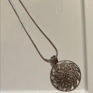 Elegant Silver Pendant Necklace